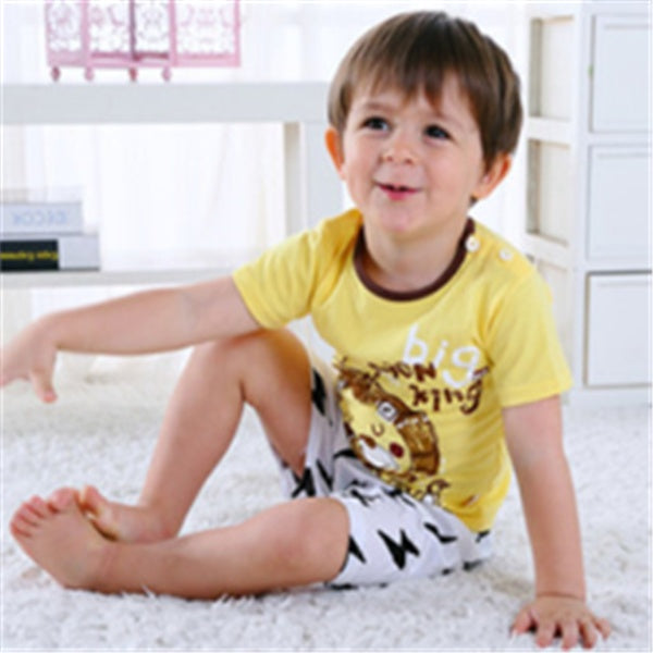 Baby Summer Outfit Set – Short Sleeve Tee & Matching Shorts for Playful Days
