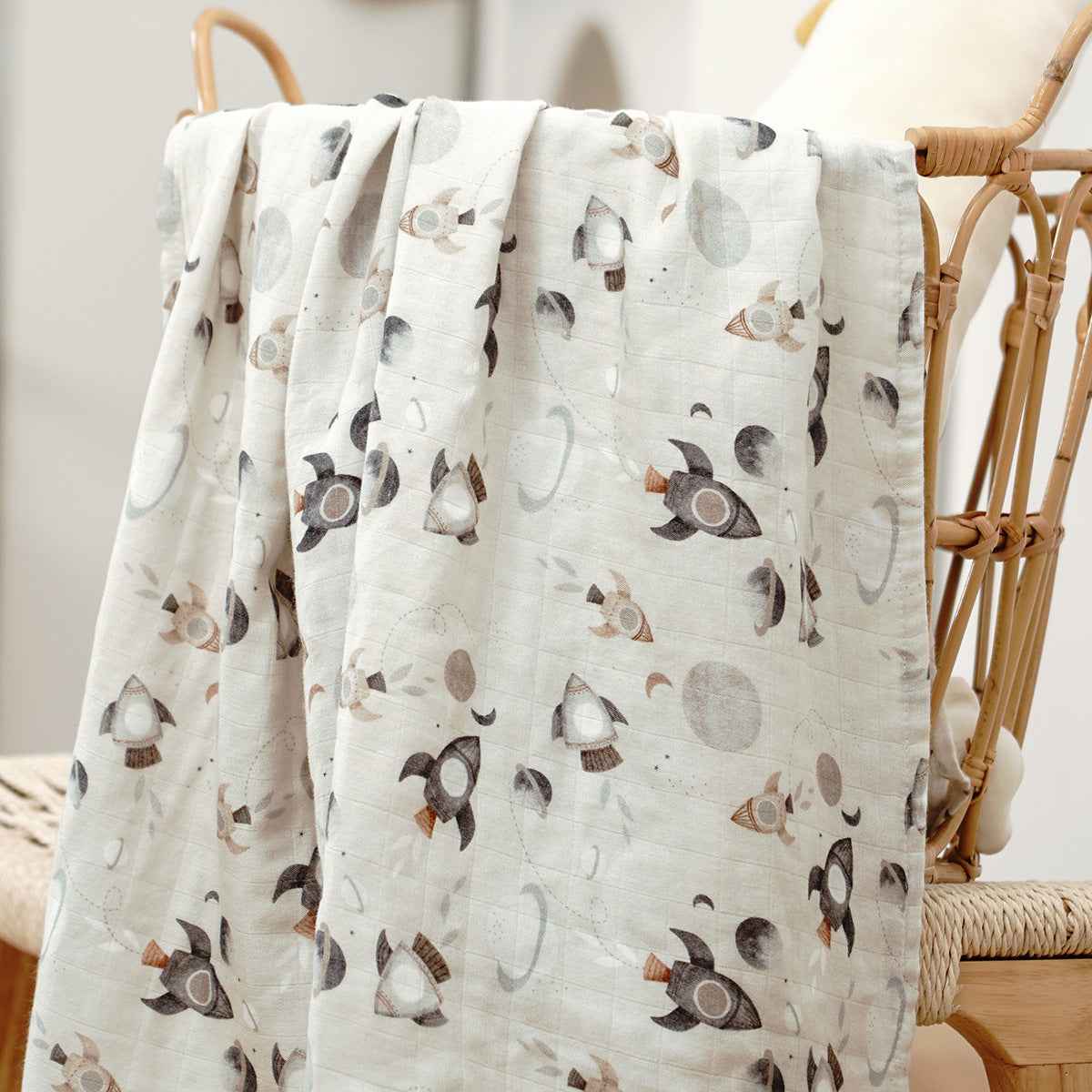 Newborn Bamboo Cotton Gauze Baby Blanket – Soft Muslin Wrap (120×110cm)