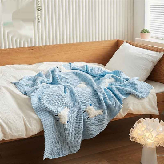 Embroidered Animal Knit Baby Blanket – Soft 3D Detail (75×100cm)