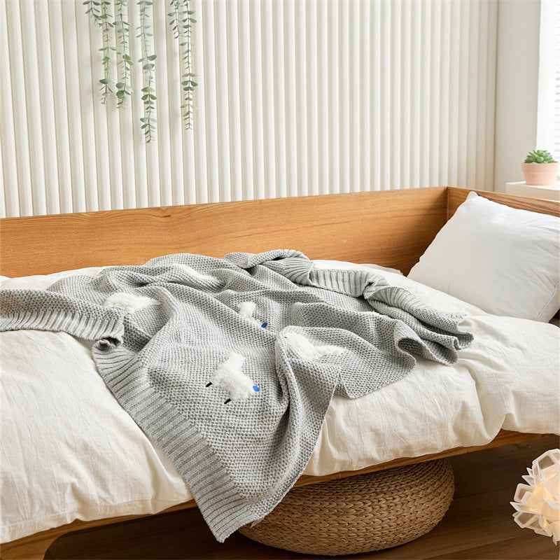 Embroidered Animal Knit Baby Blanket – Soft 3D Detail (75×100cm)